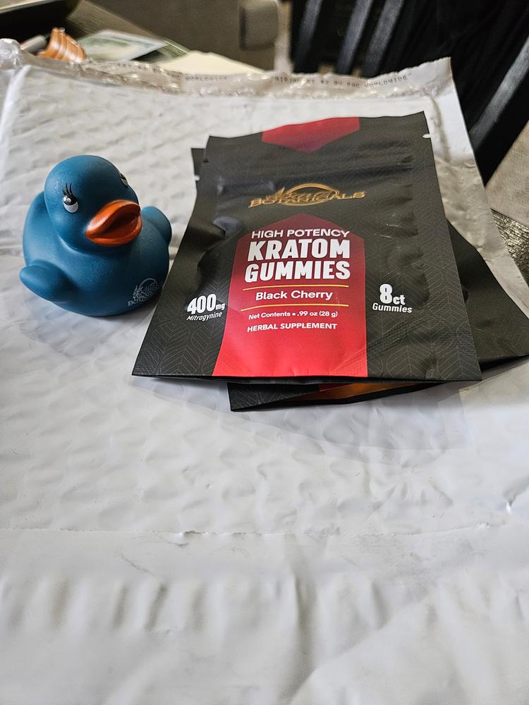 Black Cherry Kratom Extract Gummies - Customer Photo From Fran cannell