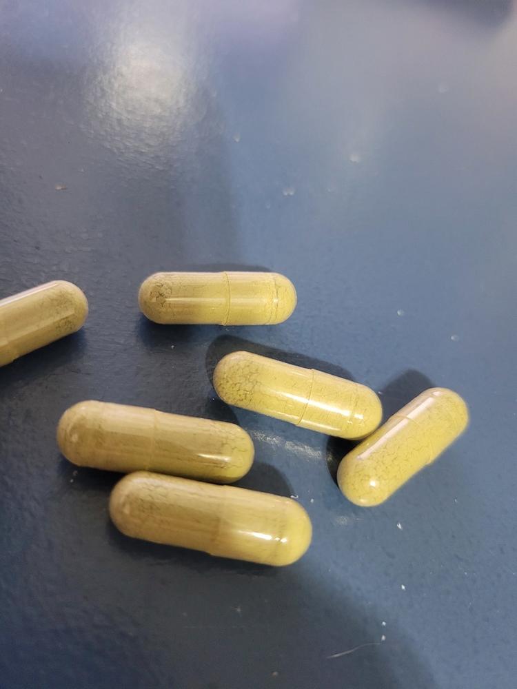 White Bali Kratom Capsules - 90 Count (54 grams) - Customer Photo From Thomas D.