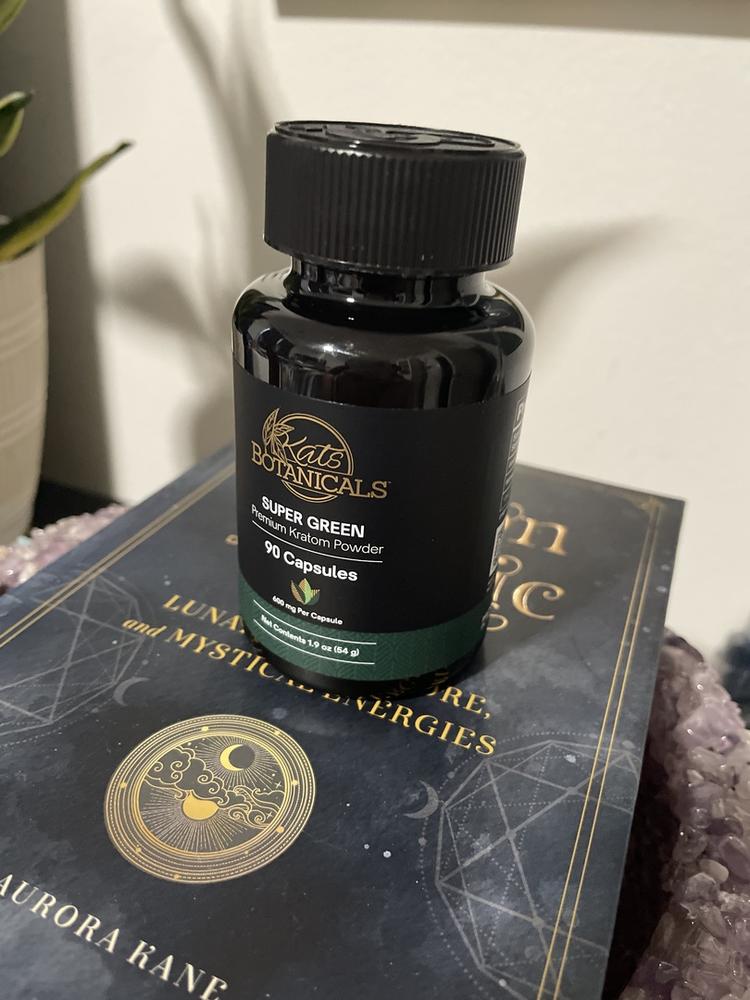 Super Green Kratom Capsules - 250 Count (150 grams) - Customer Photo From Ross B.
